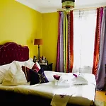 Dorsia & Restaurant Szálloda