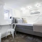 Lejlighedshotel Wow, Foereningsgatan 9