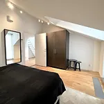 Big Bright Loft On Andra Langgatan