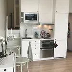 Apartment Eget Hus I Oergryte. Goeteborgs Baesta Laege! Gothenburg