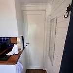Holiday home Backstugan - Litet Hus Med Storslaget Laege