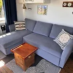 Backstugan - Litet Hus Med Storslaget Laege Holiday home