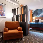 מלון Profilhotels Opera