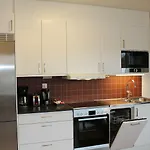 Hotel Torslanda 3*