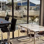 Botel La Mare