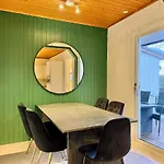 Σπίτι διακοπών Workers House - 4 Bedroom - 7 Beds - Near Volvo - Desks Γκέτεμποργκ