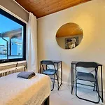 Workers House - 4 Bedroom - 7 Beds - Near Volvo - Desks Γκέτεμποργκ