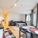 아파트 Chic 1br With Balcony In - Prime Location 예테보리