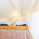 Big Bright Loft On Andra Langgatan