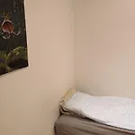 Workers - Furnished Housing Angered Sverige 別荘 ヨーテボリ