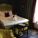 Dorsia & Restaurant Szálloda