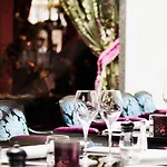Dorsia & Restaurant Szálloda