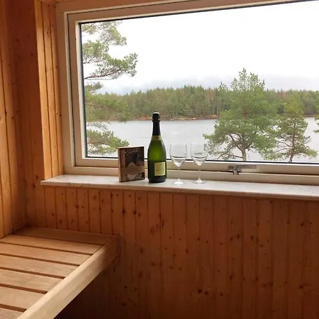 別荘 Bjoersjoedal House's *