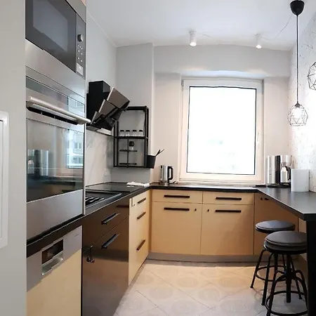 Apartment Short Stay Lägenhet