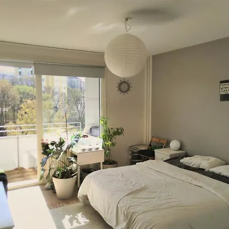 Spacious Flat With Balcony In Central & Hip Area Lägenhet Göteborg