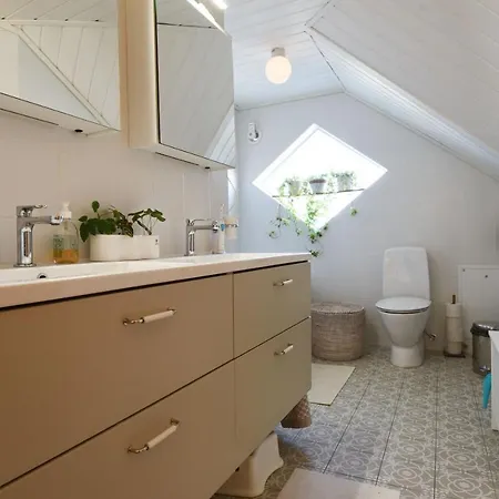 Nice And Comfortable At The Historic Naset In The Archipelago Göteborg