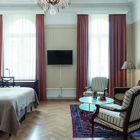 Hotel Elite Plaza 4*