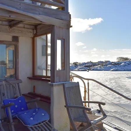Stunning In Torslanda With Jacuzzi, Sauna And Wifi Holiday home *