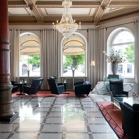 Elite Plaza Hotel