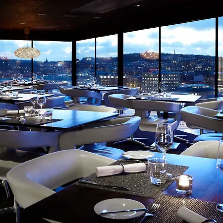 Riverton Hotell