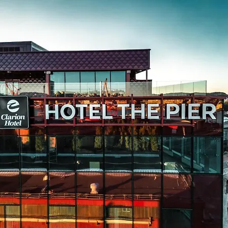 Clarion The Pier 4*