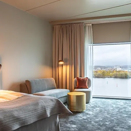 Clarion The Pier Hotel 4*