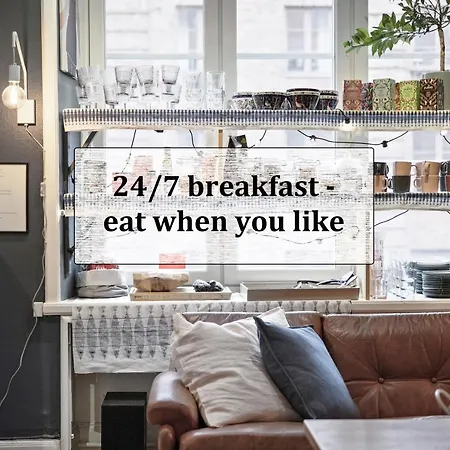 Ow, By A&j - Familj & Bilen & Hunden - Liseberg & Avenyn! Couette-café 4*