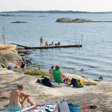 Сasa de vacaciones 5 Person In Vaestra Froelunda