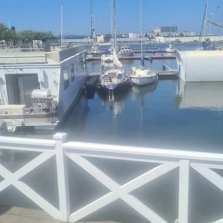 보트호텔 Downtown Sailboat - Vega 2 예테보리