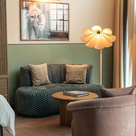 Jacy'z & غوتنبرغ