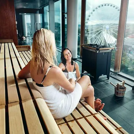 Upper House Hotel 5*