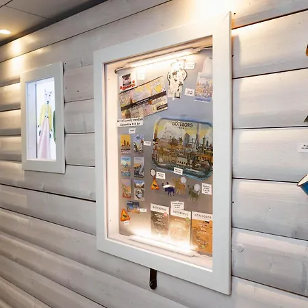 Хостел Slottsskogens *