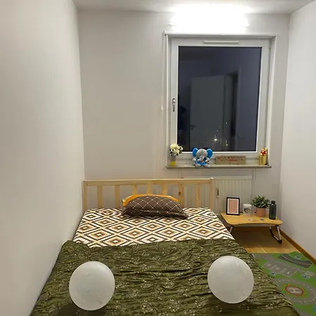 Cozy In A Shared Close To Nature Gothenburg