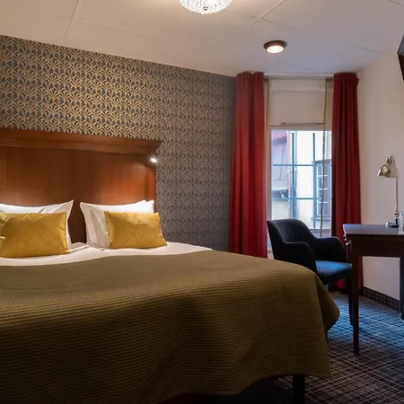 Profilhotels Opera 4*