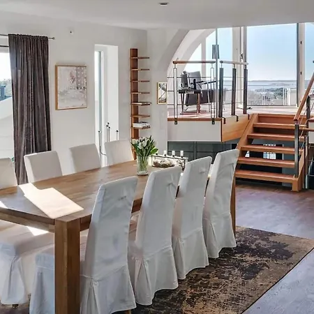 Magnific Next To The Sea