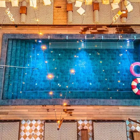 Отель Jacy'z & 4*