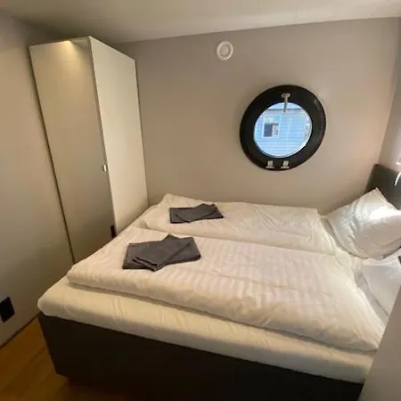 Ringoe Botel