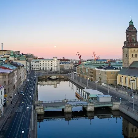 Familjevaenligt Stort Hus Вилла *