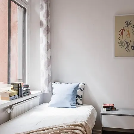 Large 2bd Appartement *