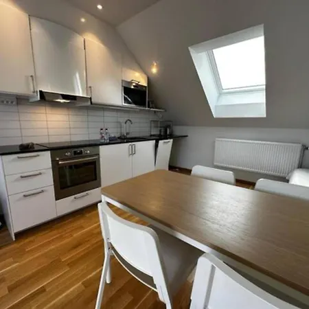 Luxurious With Private Terrace Apartmán *