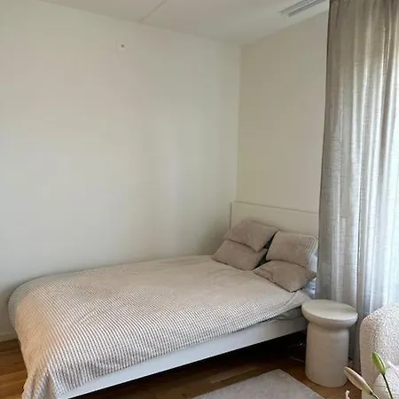 Flat In Lägenhet