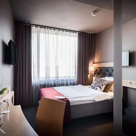 马略纳斯巴尔酒店 3*