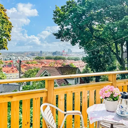In House With View And Free Parking Apartment Gothenburg