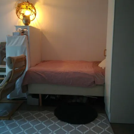 Cozy Accommodation, Single Or Bed In Dormroom *