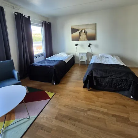 Hotel Torslanda 3*