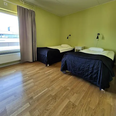 Hotel Torslanda 3*