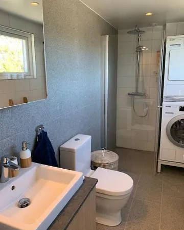 Knarrholmen Hus 11 *