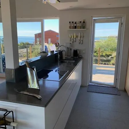 Knarrholmen Hus 11 *