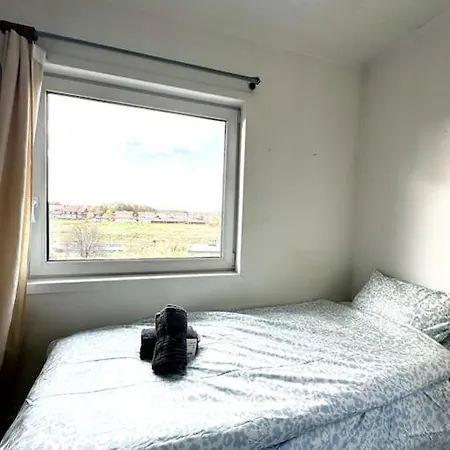 Villa Workers 10-rooms Near Volvo Gothenburg