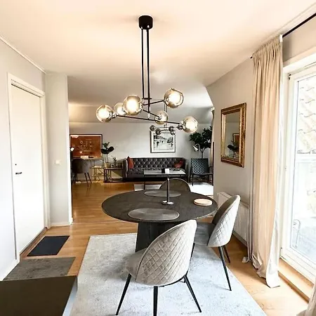 Lyxigt Penthouse I Apartment